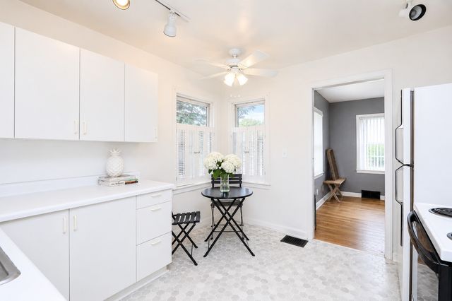 5810 University Avenue, Des Moines, IA 50311