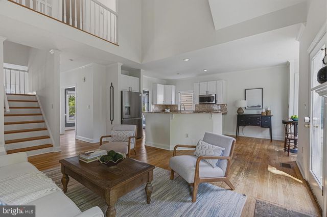106 HARRISON ST NE, Leesburg, VA 20176