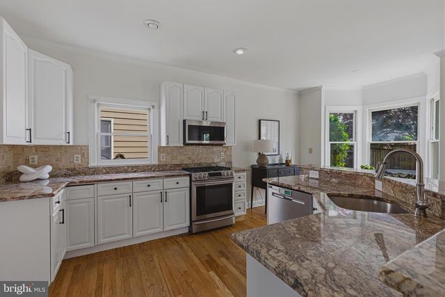 106 HARRISON ST NE, Leesburg, VA 20176