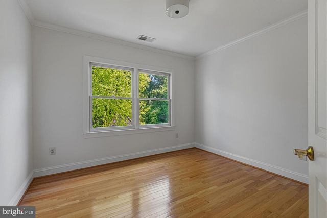 106 HARRISON ST NE, Leesburg, VA 20176