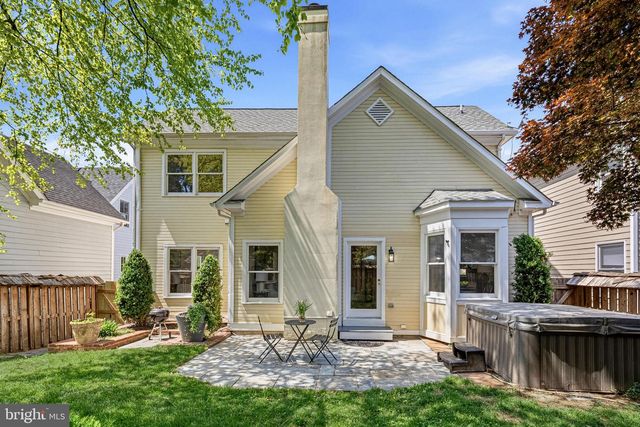106 HARRISON ST NE, Leesburg, VA 20176