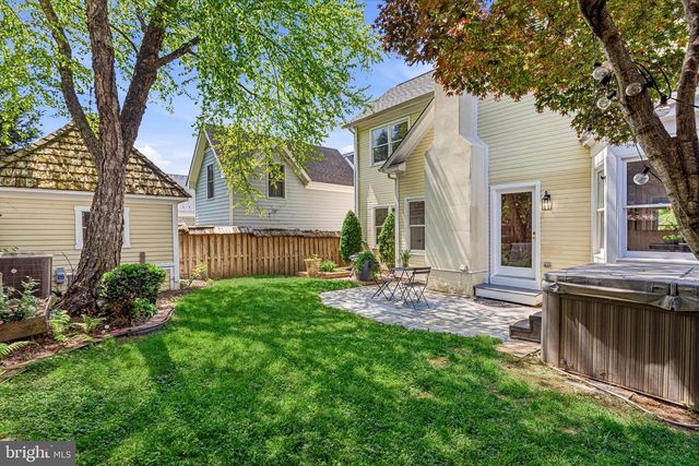 106 HARRISON ST NE, Leesburg, VA 20176