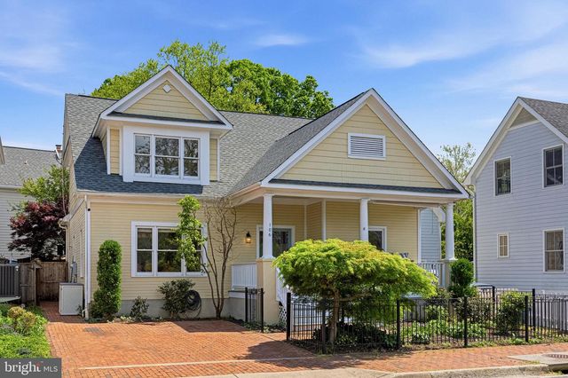 106 HARRISON ST NE, Leesburg, VA 20176