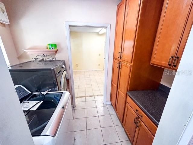 121 E PINE ST, Howey In The Hills, FL 34737