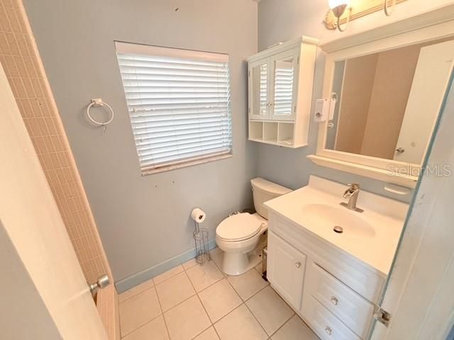 121 E PINE ST, Howey In The Hills, FL 34737