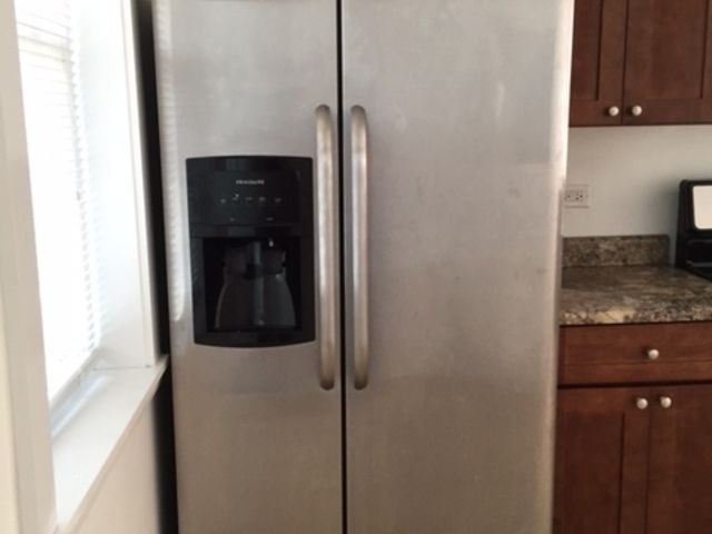 6429 N CLAREMONT Avenue, Chicago, IL 60645