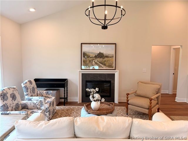 118 Spangler Place, Jeffersonville, IN 47130