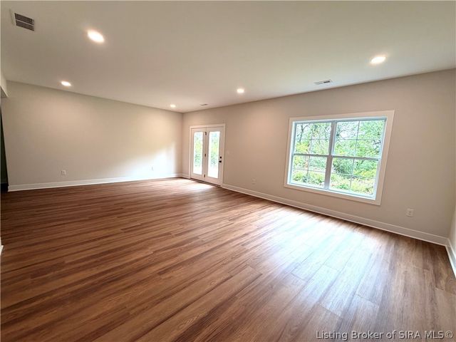 118 Spangler Place, Jeffersonville, IN 47130