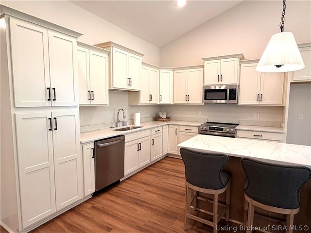 118 Spangler Place, Jeffersonville, IN 47130