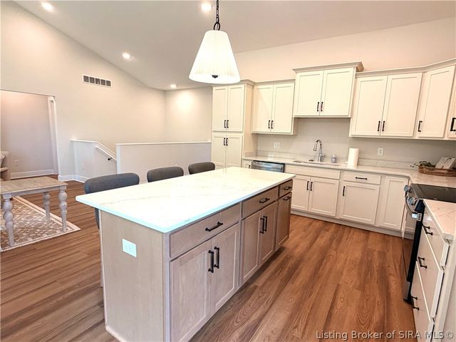 118 Spangler Place, Jeffersonville, IN 47130