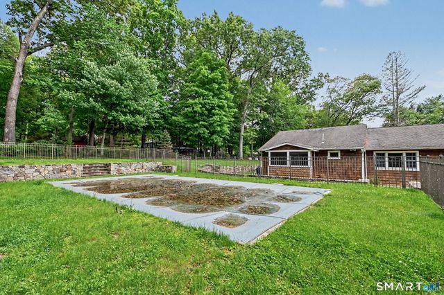 42 Blueberry Hill Road, Weston, CT 06883