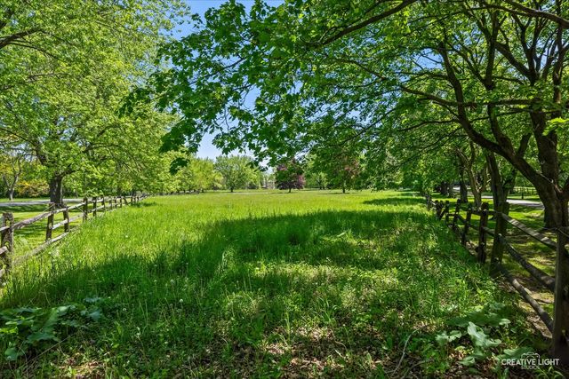 33W451 Surrey Road, Wayne, IL 60184