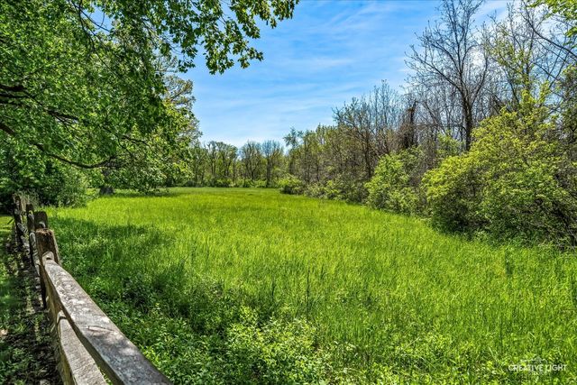 33W451 Surrey Road, Wayne, IL 60184