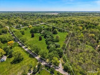 33W451 Surrey Road, Wayne, IL 60184