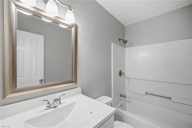 1010 Bryce LN, Virginia Beach, VA 23464