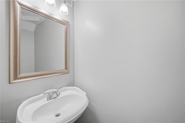 1010 Bryce LN, Virginia Beach, VA 23464