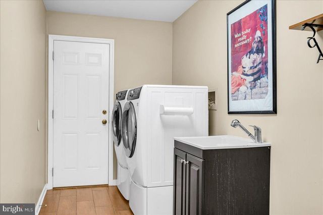 47 COVERED BRIDGE LN, Newark, DE 19711