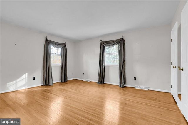 47 COVERED BRIDGE LN, Newark, DE 19711