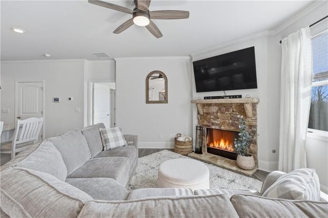 609 Spring Water, Waleska, GA 30183