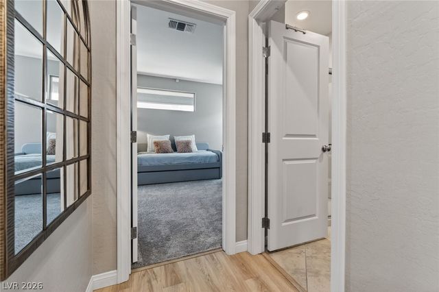10791 Glowing Dawn Avenue, Las Vegas, NV 89135