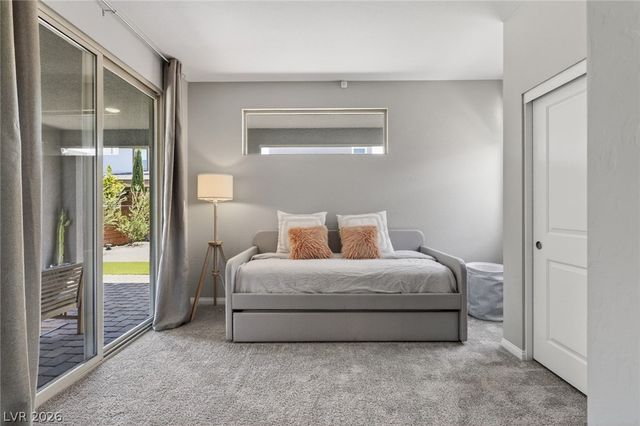 10791 Glowing Dawn Avenue, Las Vegas, NV 89135