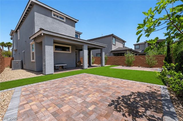 10791 Glowing Dawn Avenue, Las Vegas, NV 89135
