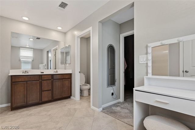 10791 Glowing Dawn Avenue, Las Vegas, NV 89135