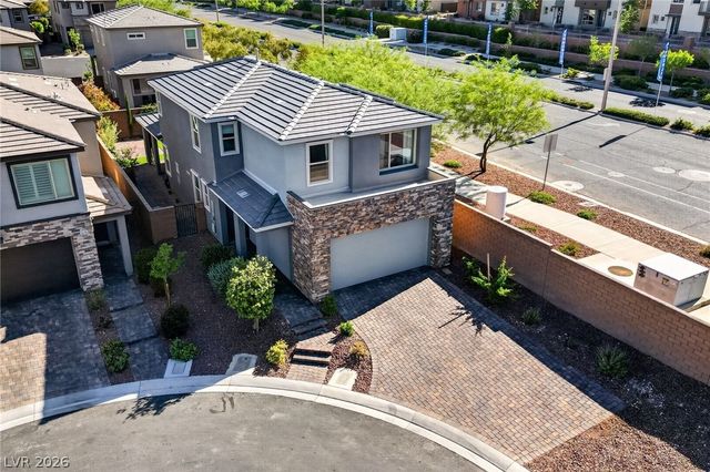 10791 Glowing Dawn Avenue, Las Vegas, NV 89135