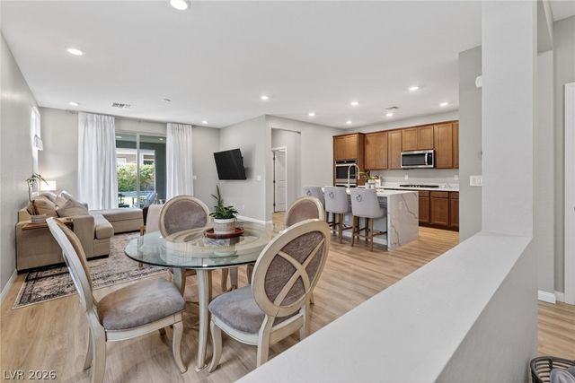 10791 Glowing Dawn Avenue, Las Vegas, NV 89135
