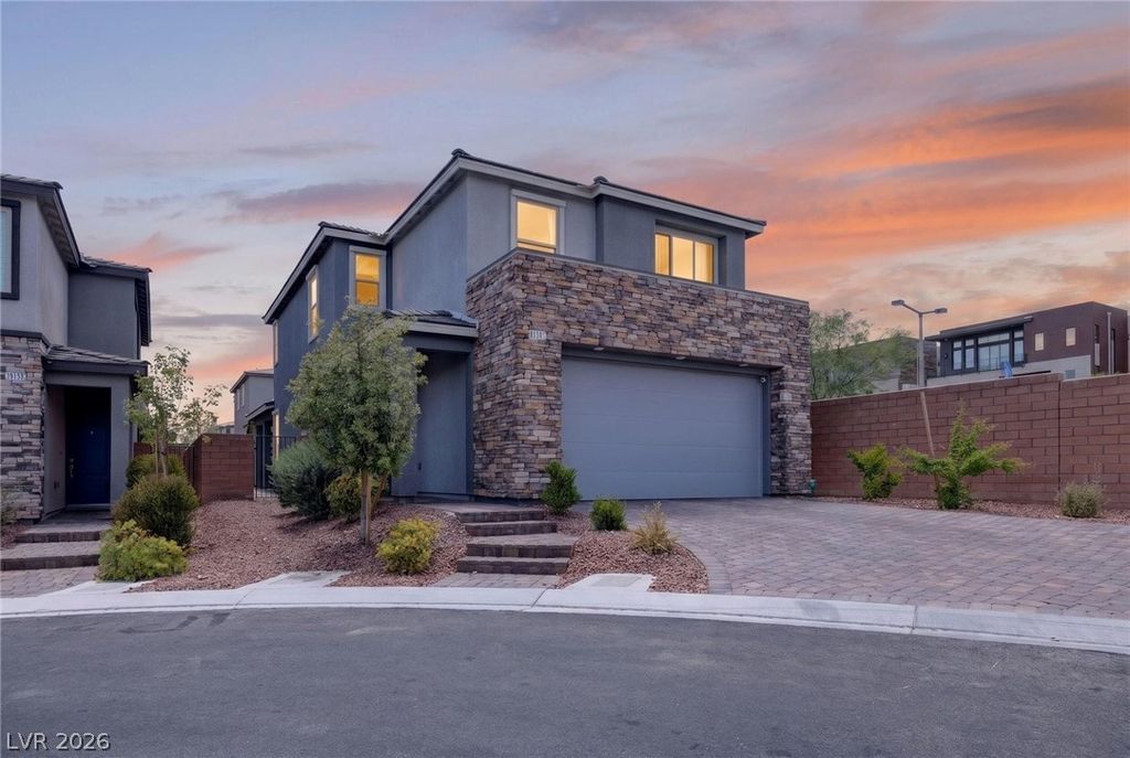 10791 Glowing Dawn Avenue, Las Vegas, NV 89135