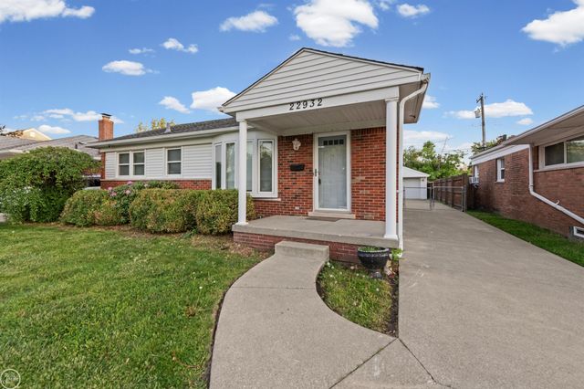 22932 Doremus Street, St Clair Shores, MI 48080