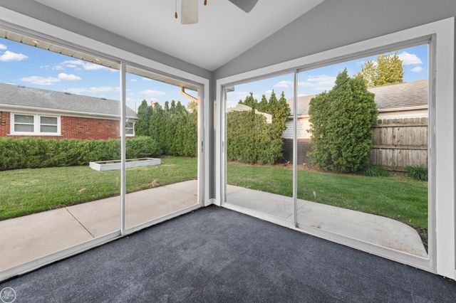 22932 Doremus Street, St Clair Shores, MI 48080