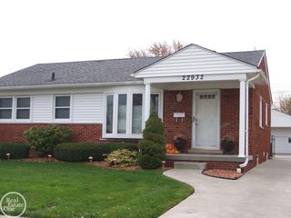 22932 Doremus Street, St Clair Shores, MI 48080