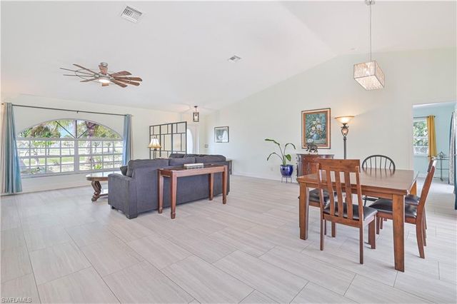 226 SW 30th TER, Cape Coral, FL 33914