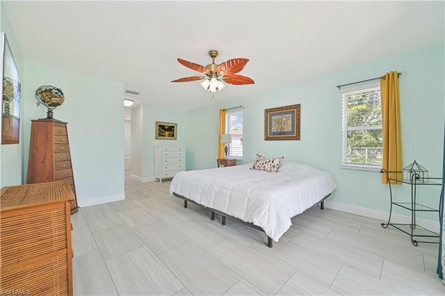 226 SW 30th TER, Cape Coral, FL 33914