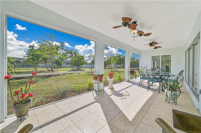 226 SW 30th TER, Cape Coral, FL 33914