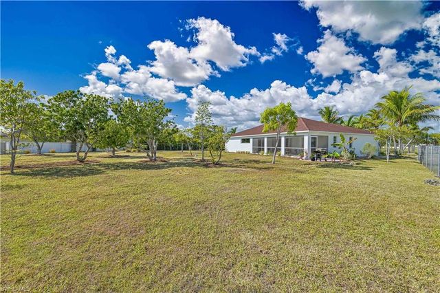 226 SW 30th TER, Cape Coral, FL 33914