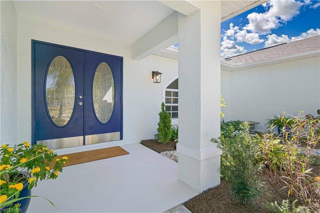 226 SW 30th TER, Cape Coral, FL 33914