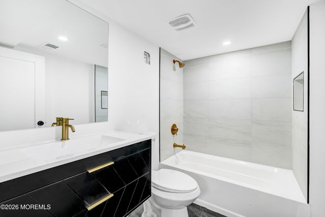 443 Harnell Avenue, Oakhurst, NJ 07755