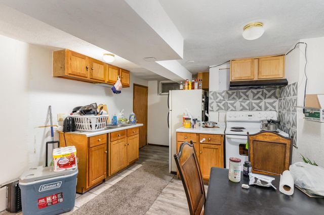 1840 Iowa Avenue E, Saint Paul, MN 55119