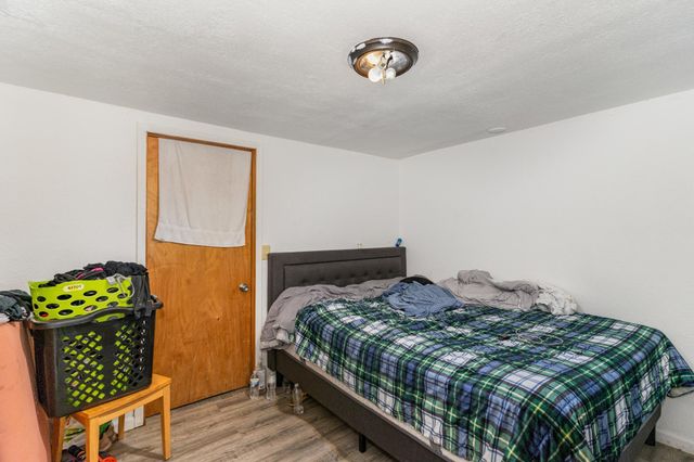 1840 Iowa Avenue E, Saint Paul, MN 55119