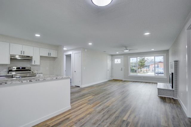 1418 Coquette Street, Medford, OR 97504