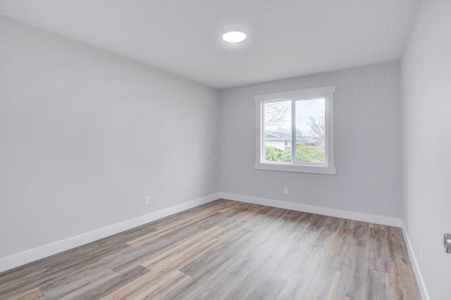 1418 Coquette Street, Medford, OR 97504