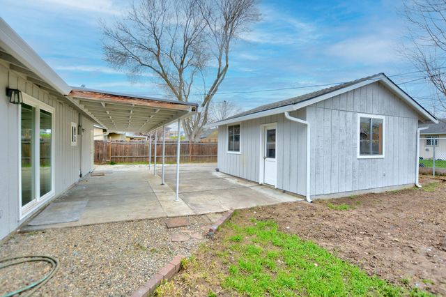 1418 Coquette Street, Medford, OR 97504