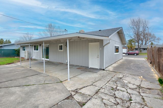 1418 Coquette Street, Medford, OR 97504