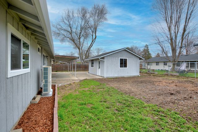 1418 Coquette Street, Medford, OR 97504