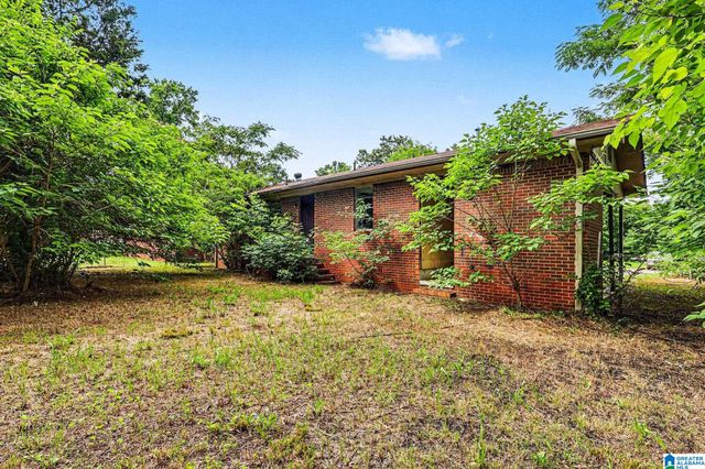 2204 SHORT 14TH STREET N, Bessemer, AL 35020