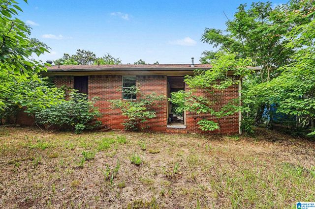 2204 SHORT 14TH STREET N, Bessemer, AL 35020