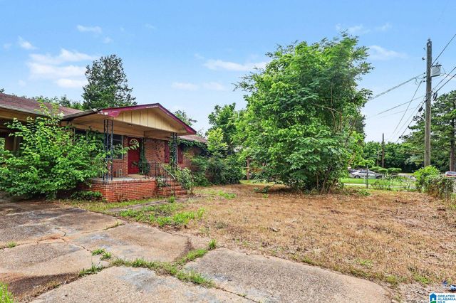 2204 SHORT 14TH STREET N, Bessemer, AL 35020