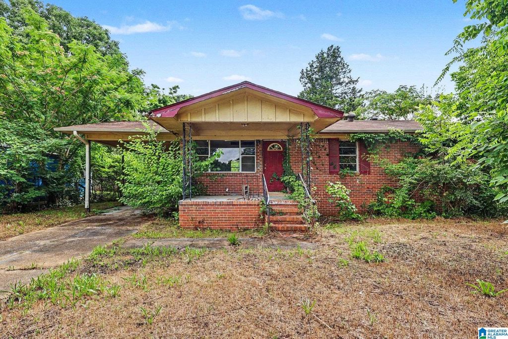 2204 SHORT 14TH STREET N, Bessemer, AL 35020
